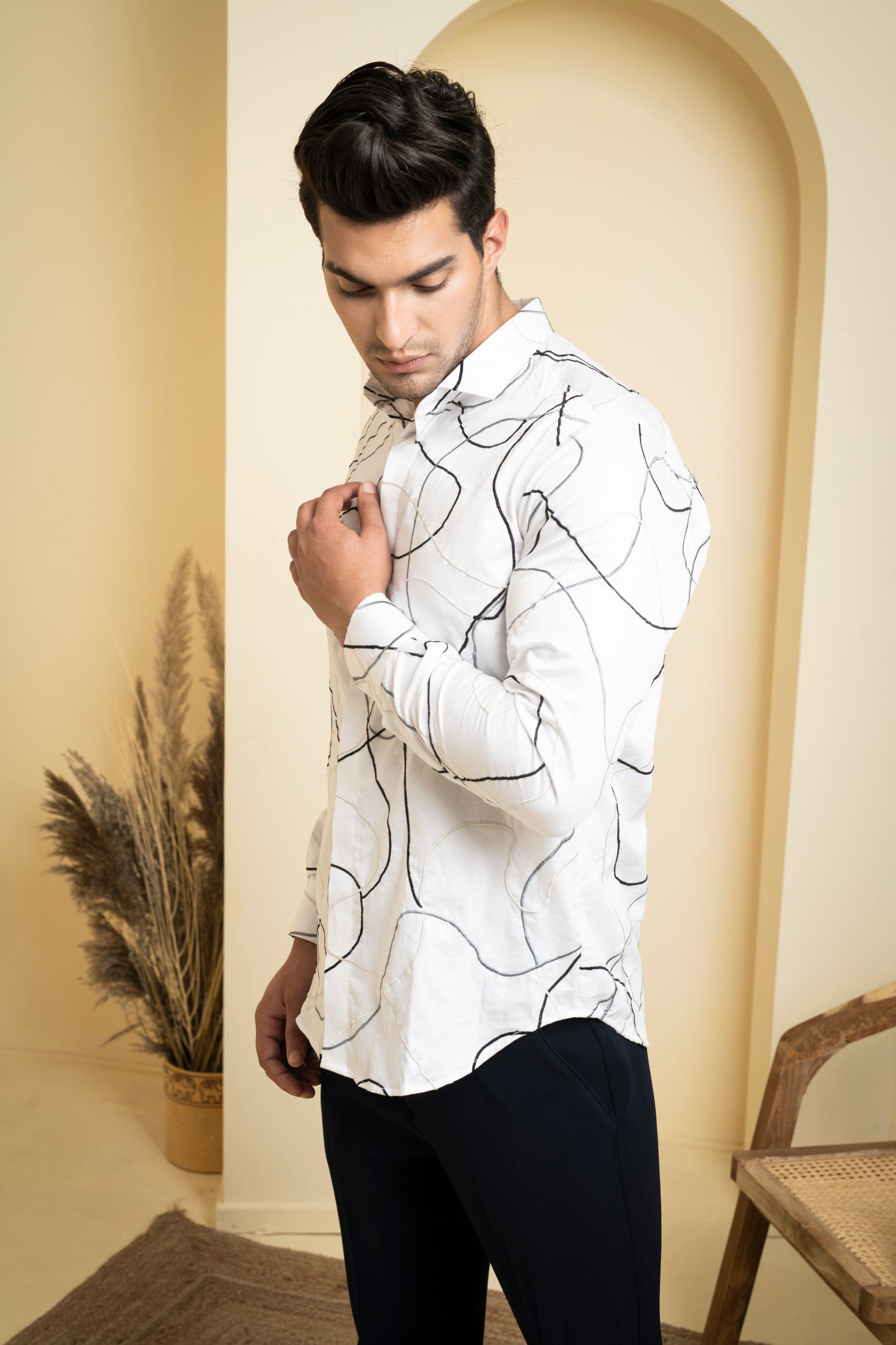 Men's White Color Seiche Designer Abstract White Shirt Full Sleeves Casual Shirt - Hilo Design