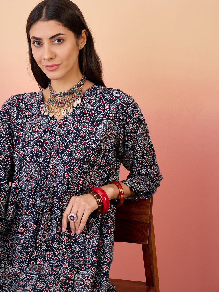 Women's Navy Maroon Ajrakh Foil V Neck Kurta Pant Set