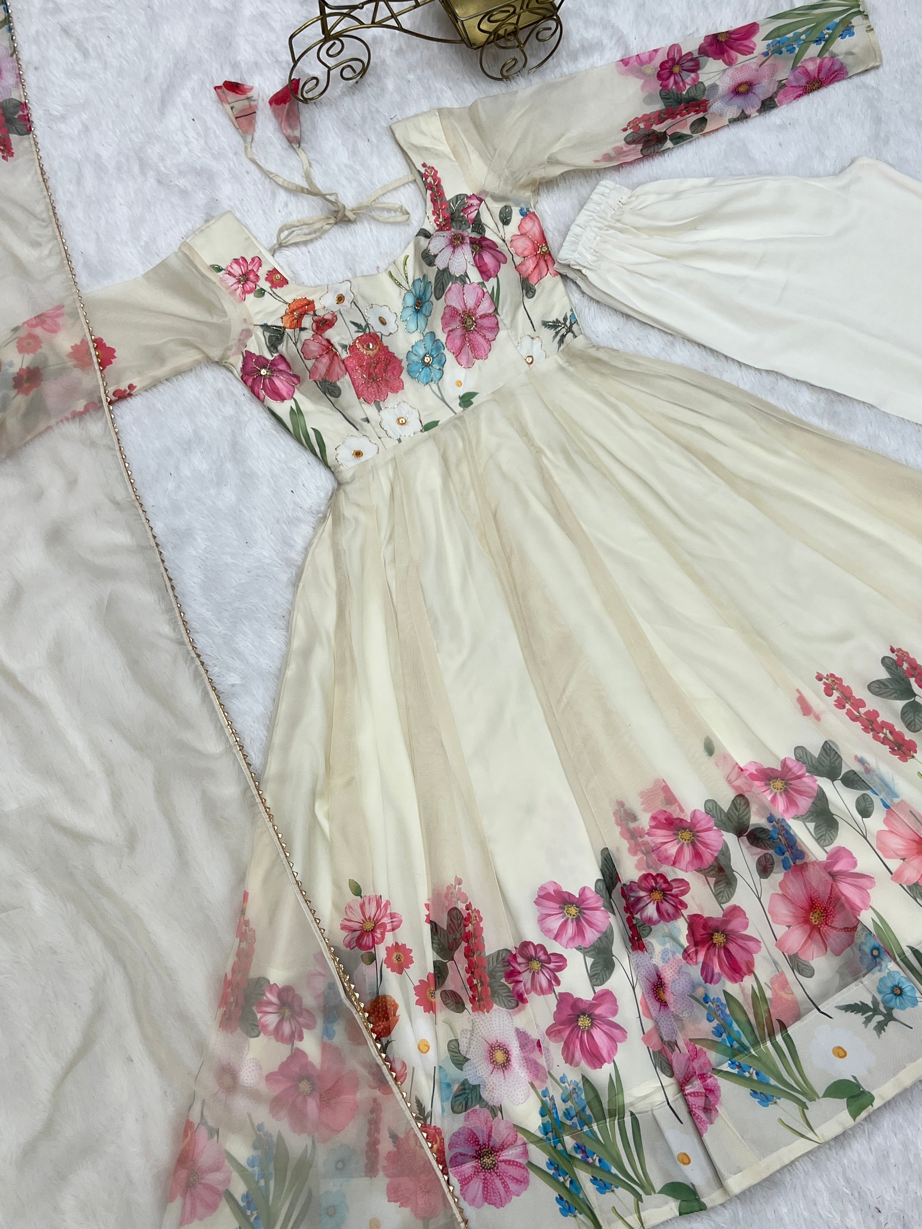 Color_CREAM
