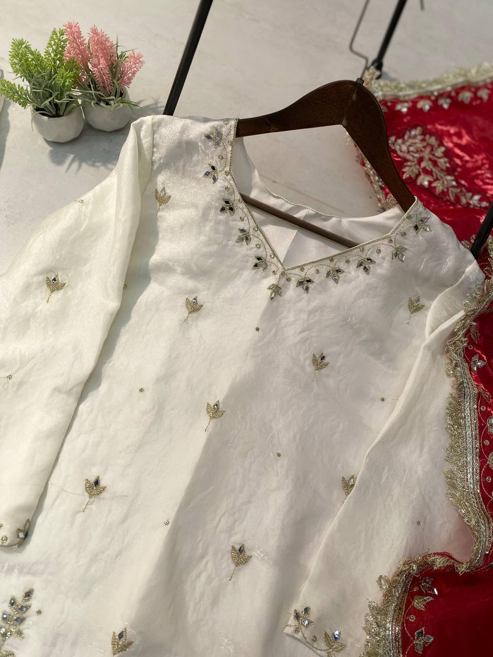 Color_White