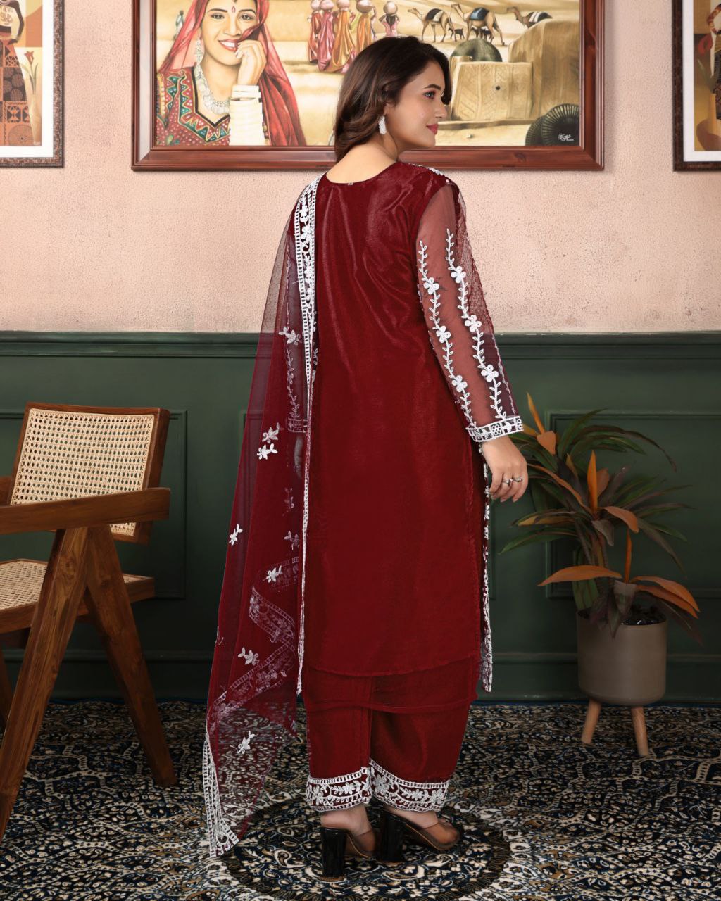 Color_Maroon