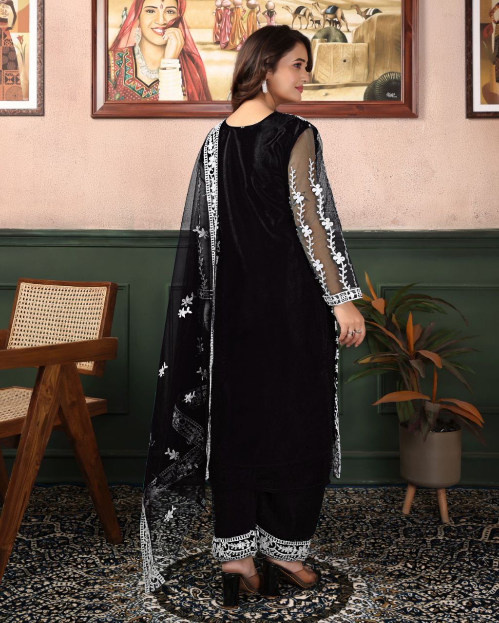 Color_Black