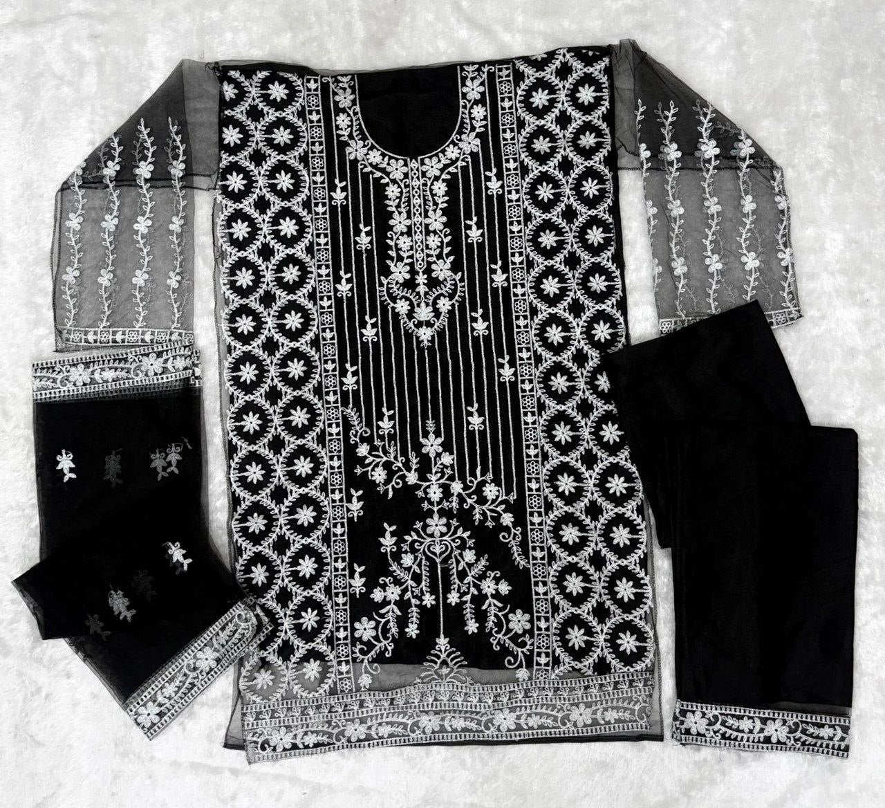 Color_Black