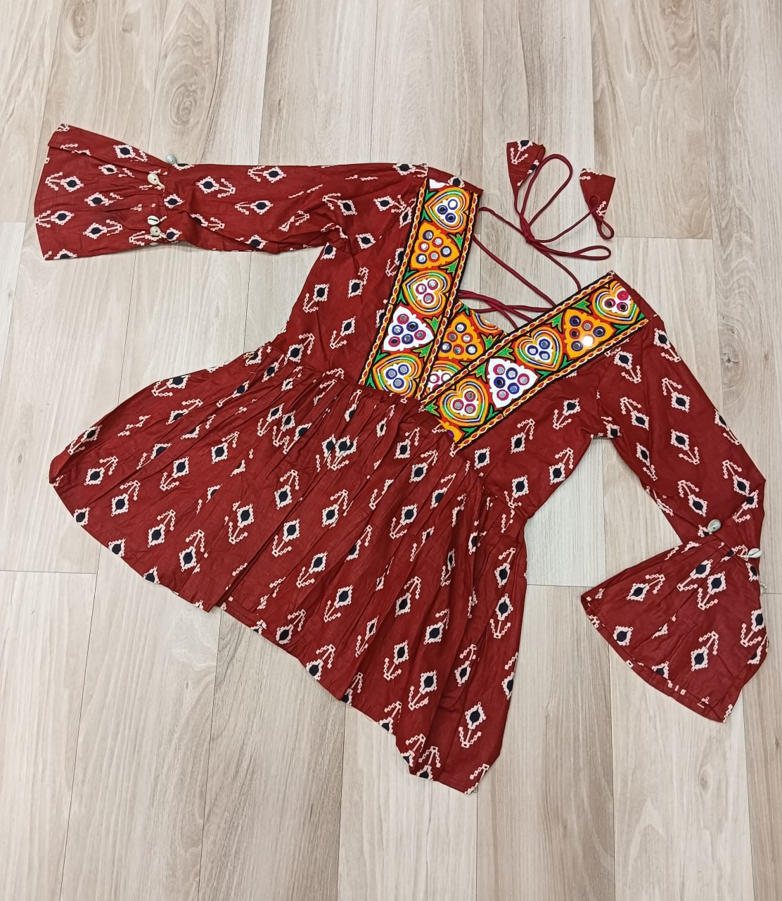 Color_Maroon
