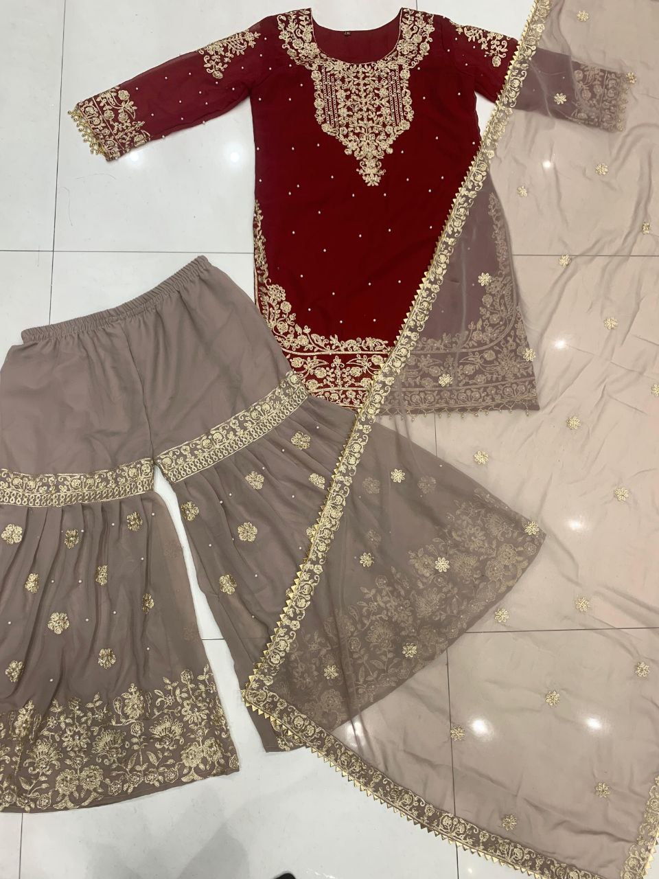 Color_Maroon