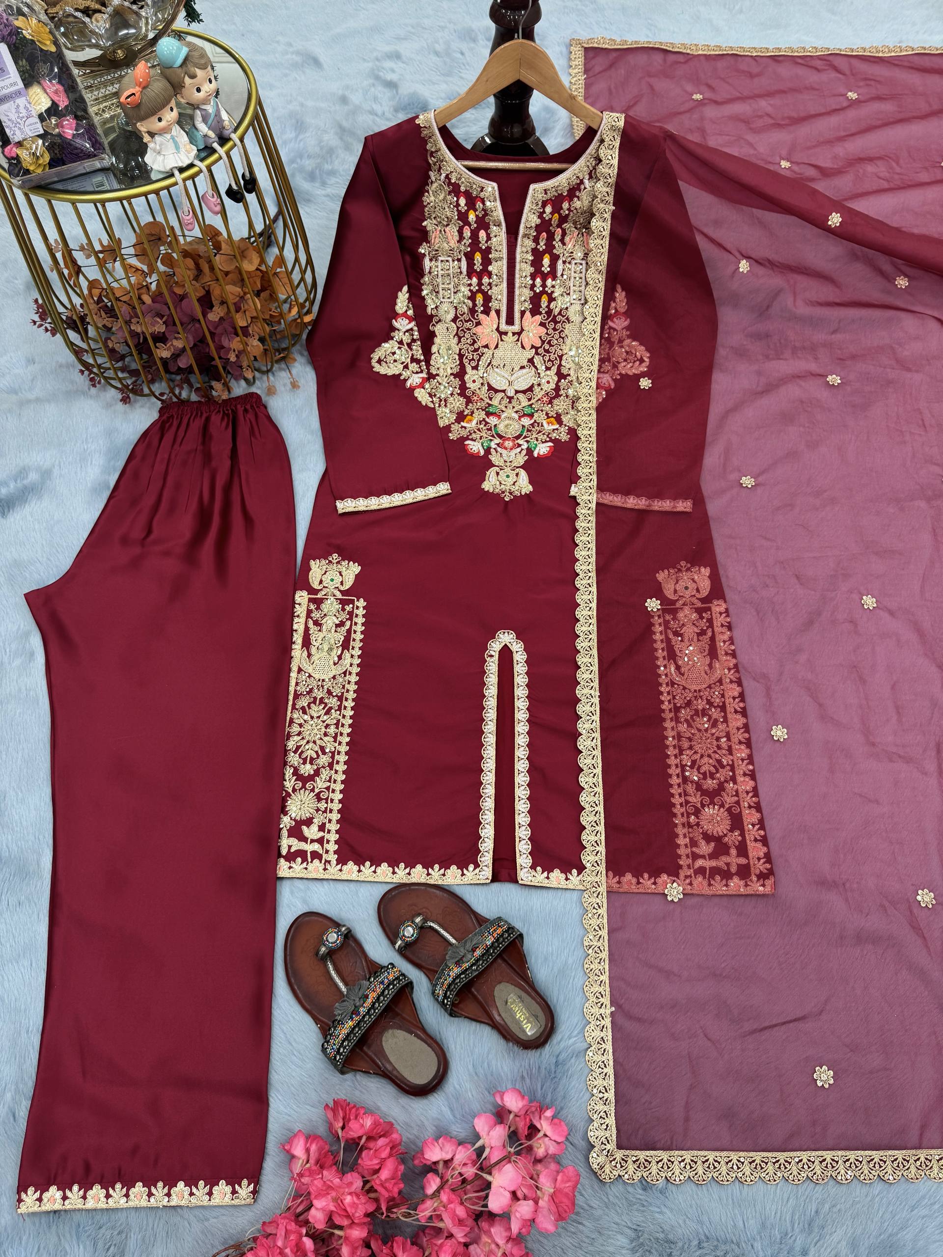 Color_Maroon
