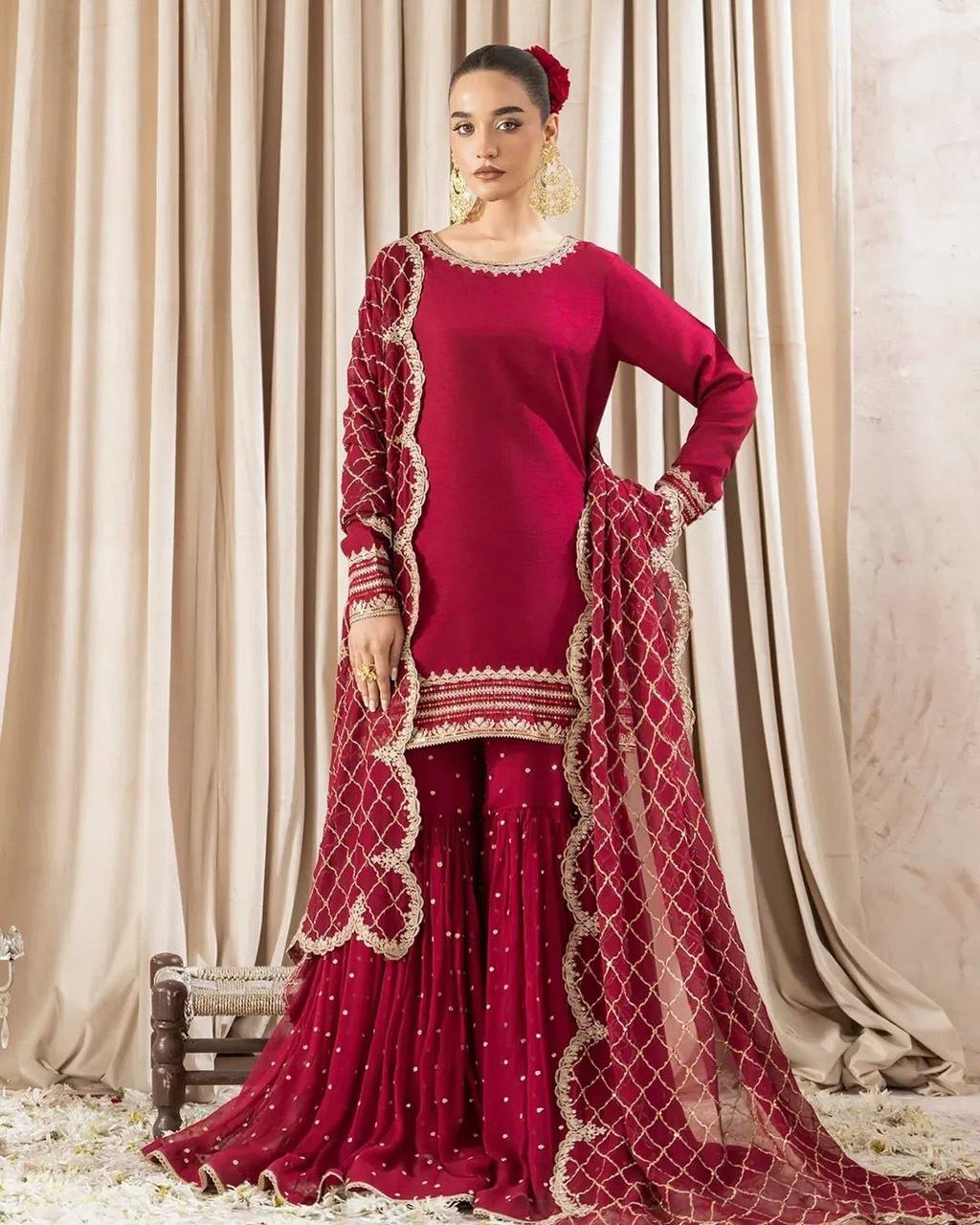 Color_Maroon