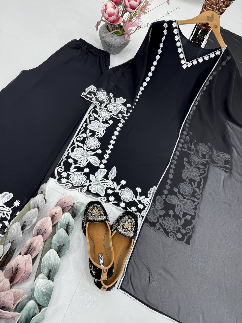 Color_Black