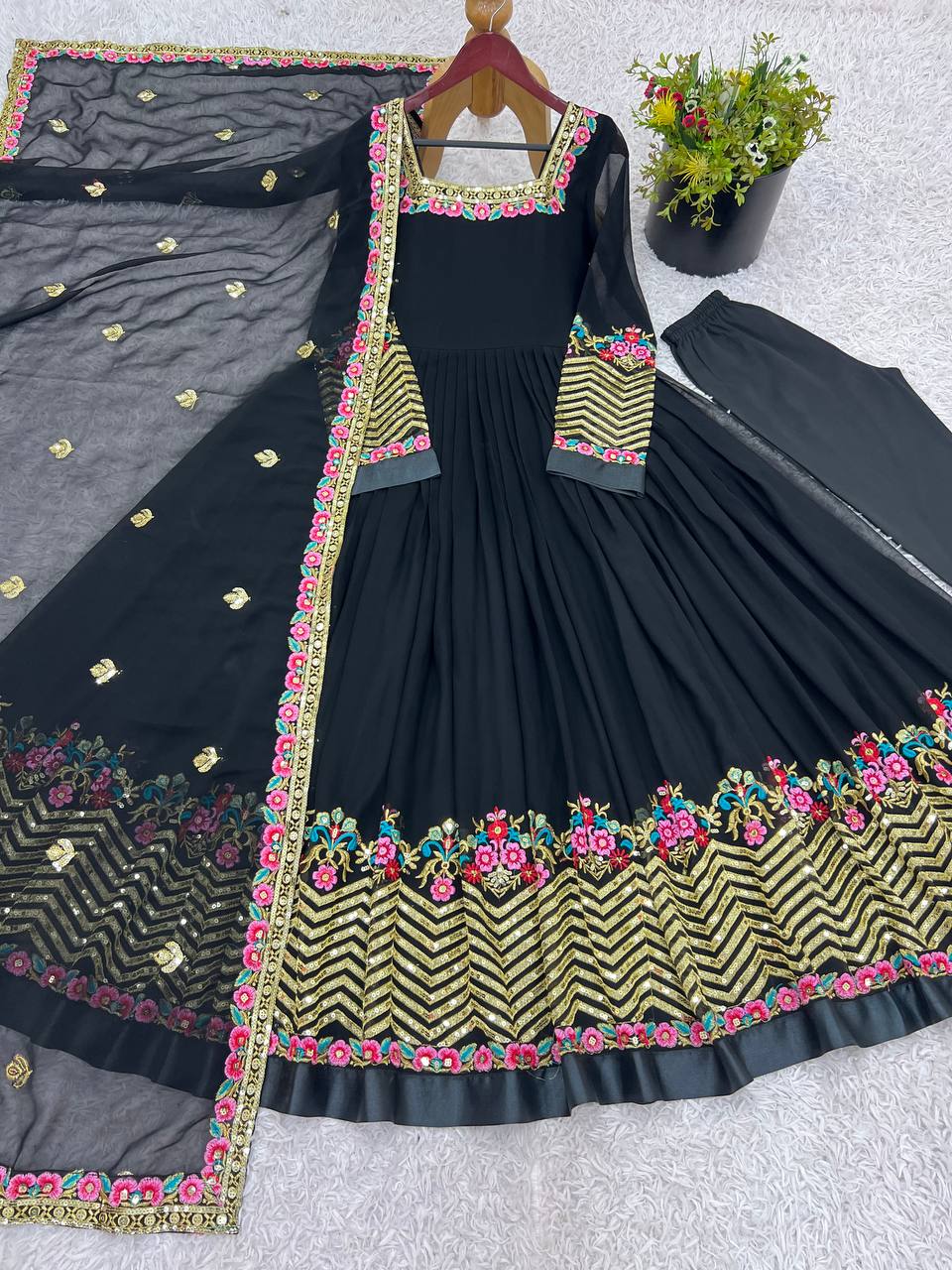 Color_Black