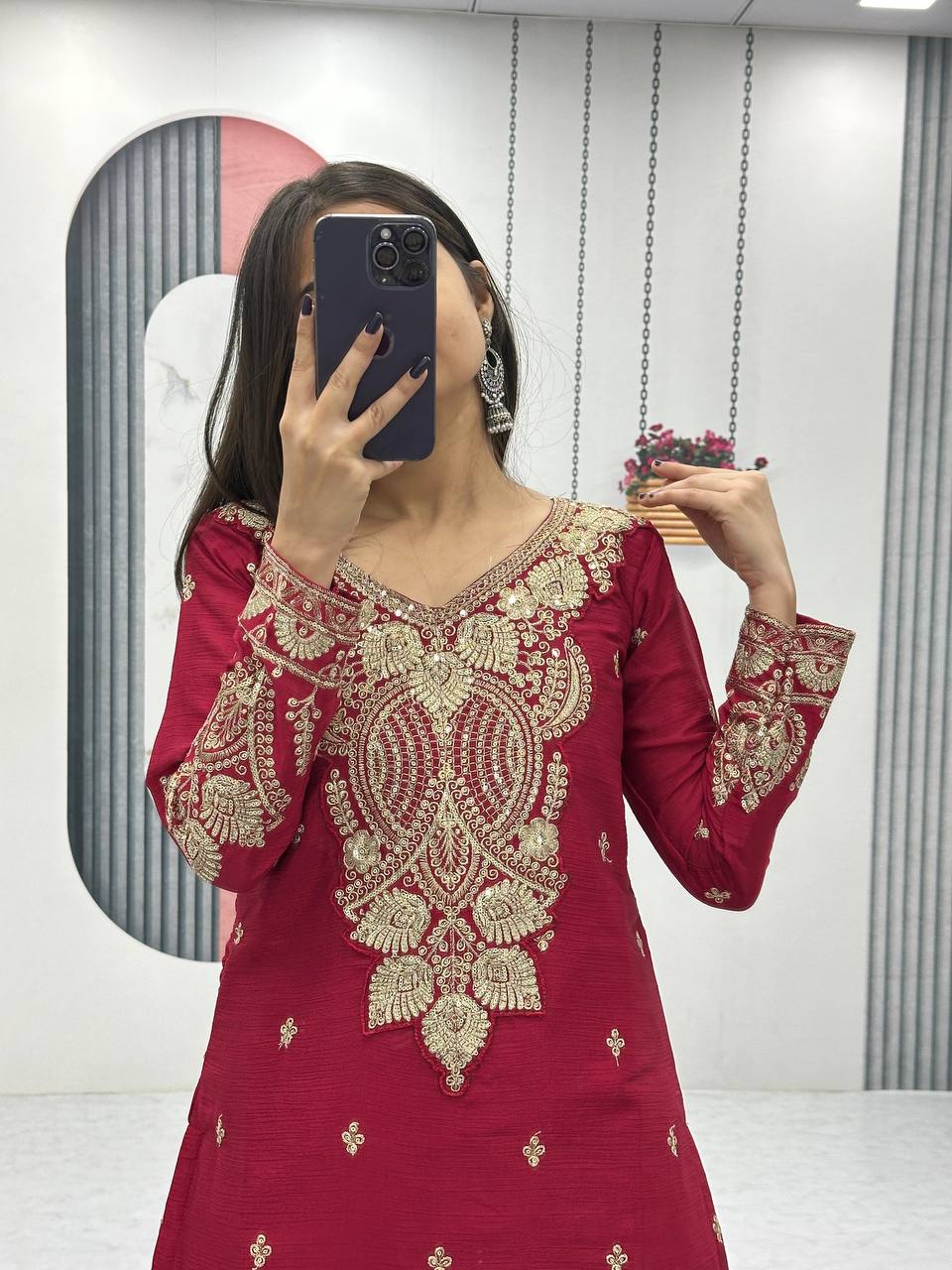 Color_Maroon