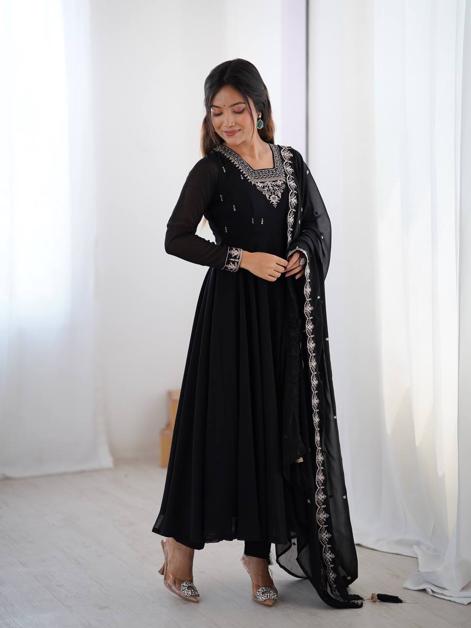 Color_Black