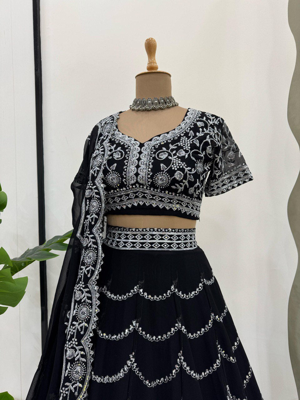 Color_Black