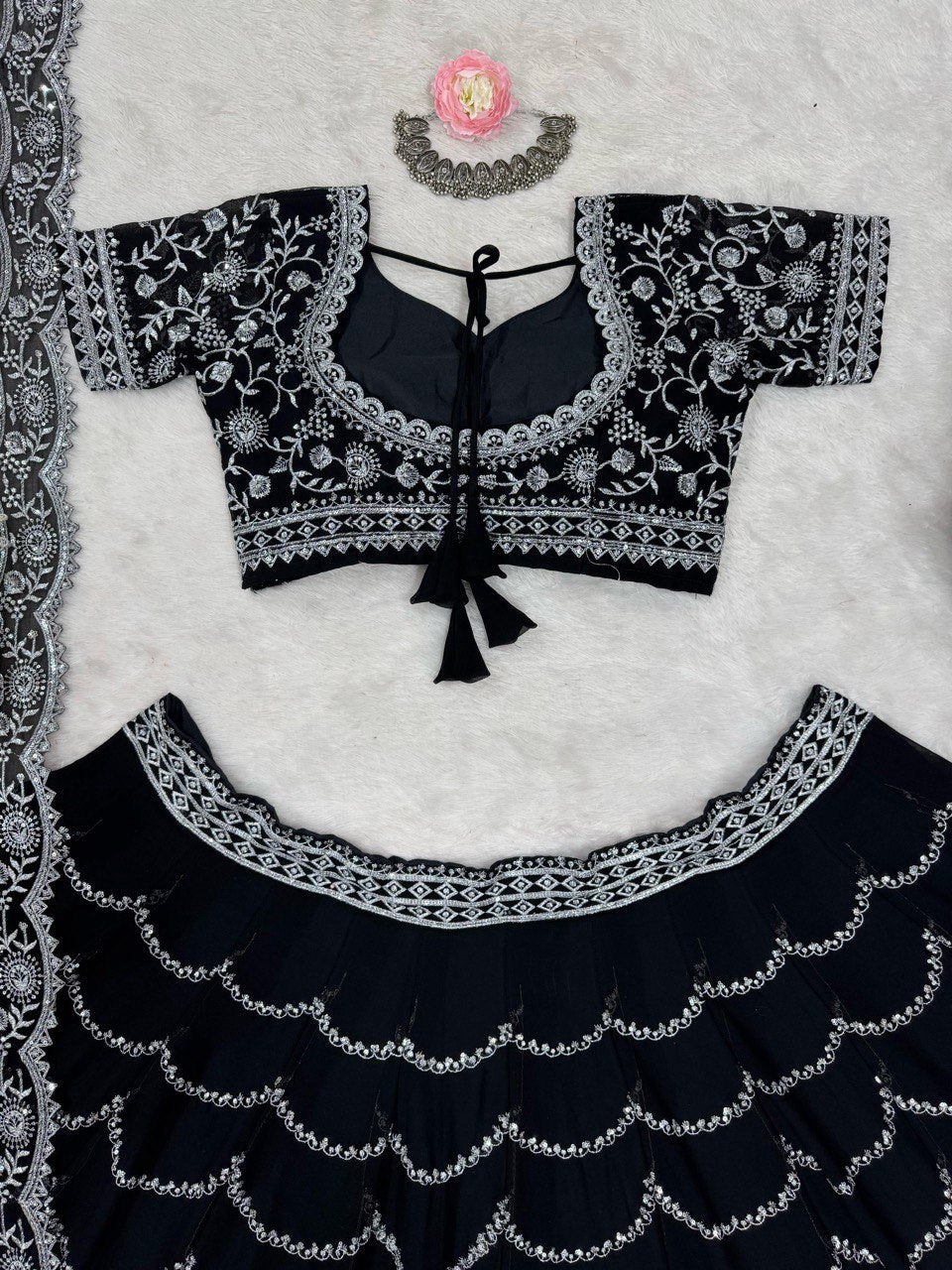 Color_Black