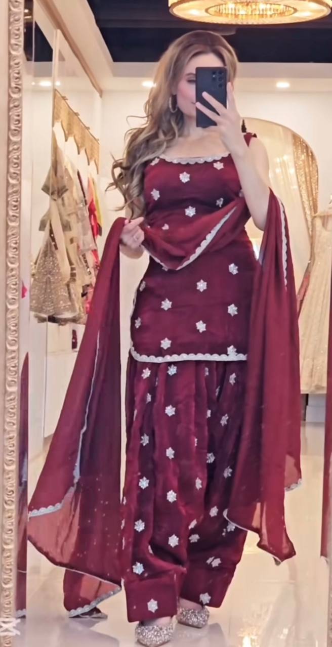 Color_Maroon