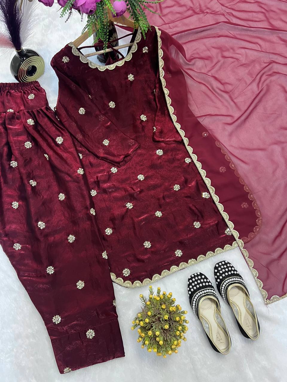 Color_Maroon