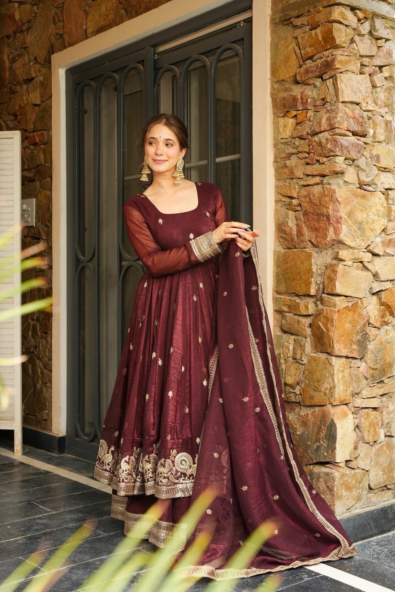 Color_Maroon