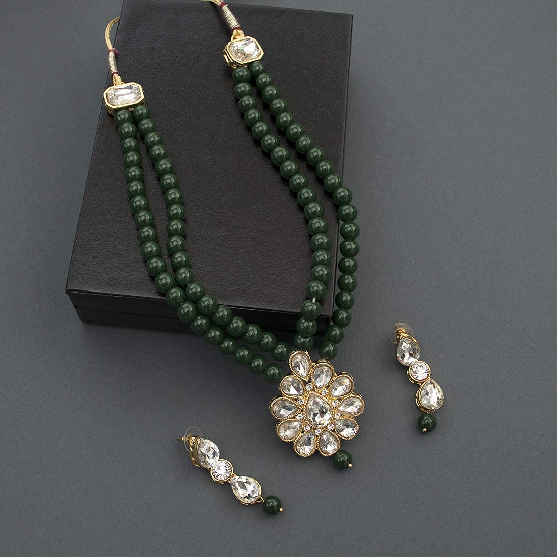 Women's traditional gold plated pearl kundan necklace set with earrings ml140g