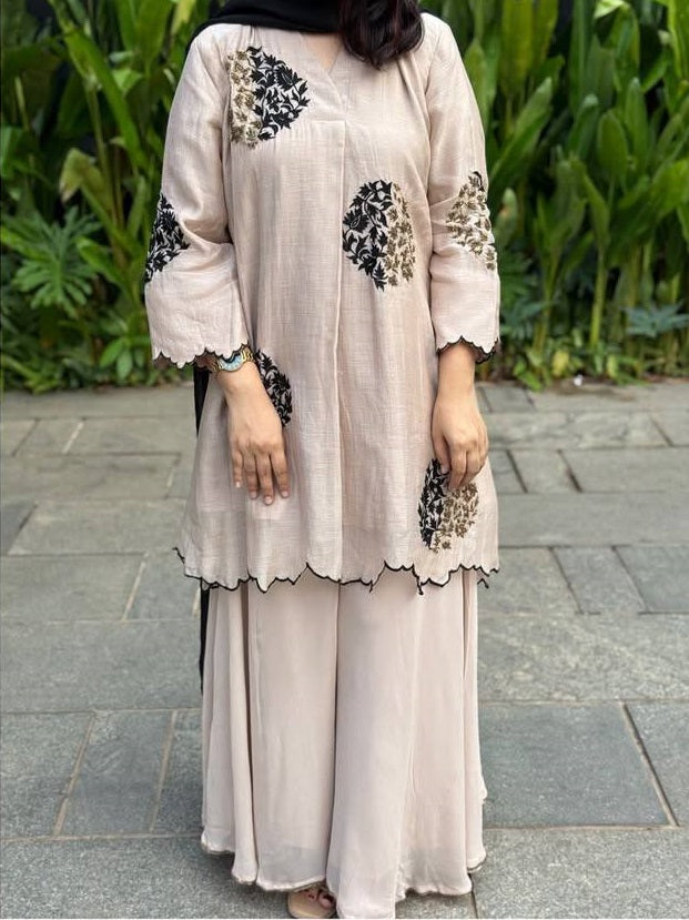 Women's Beige Roman Silk  Bids Hand Work With Multi Needle Embroidery Work, Zari Work Kurta Set