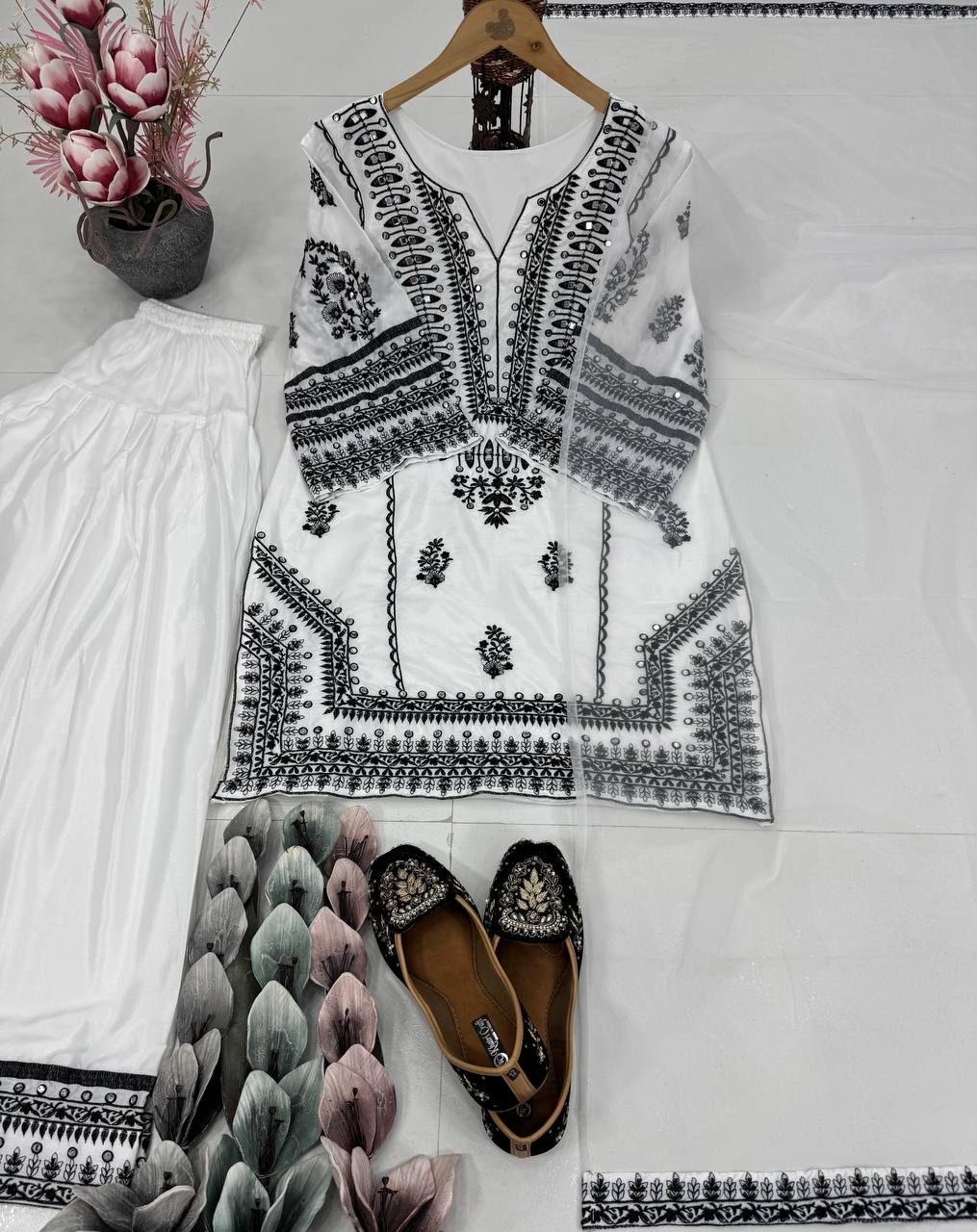 Color_White