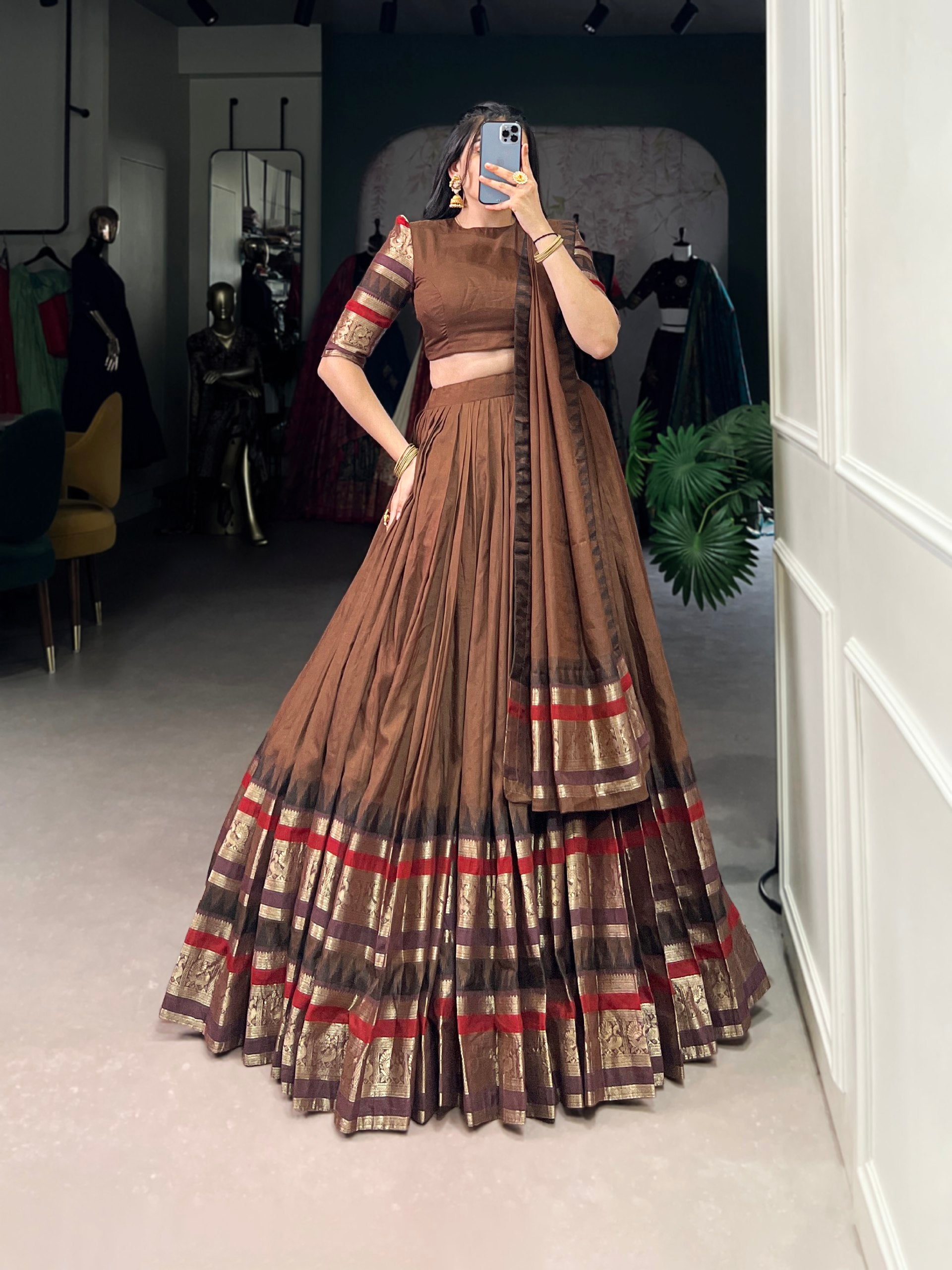 Color_Brown