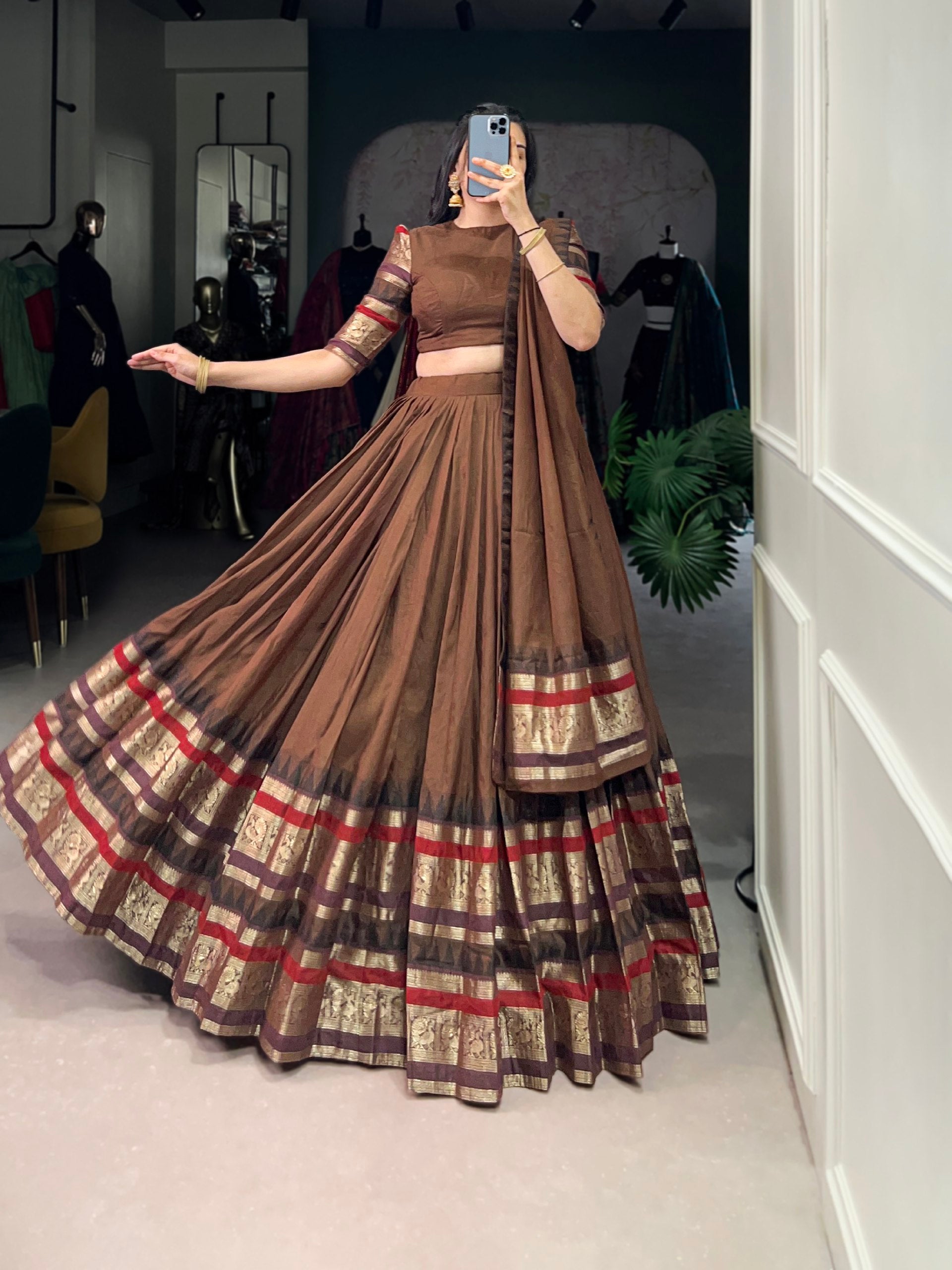 Color_Brown