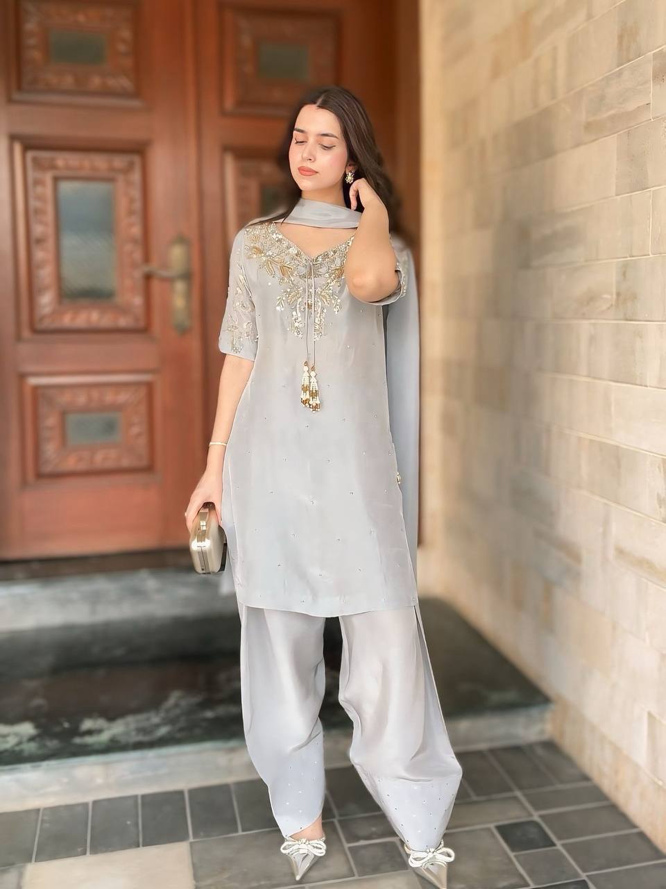 Color_Grey