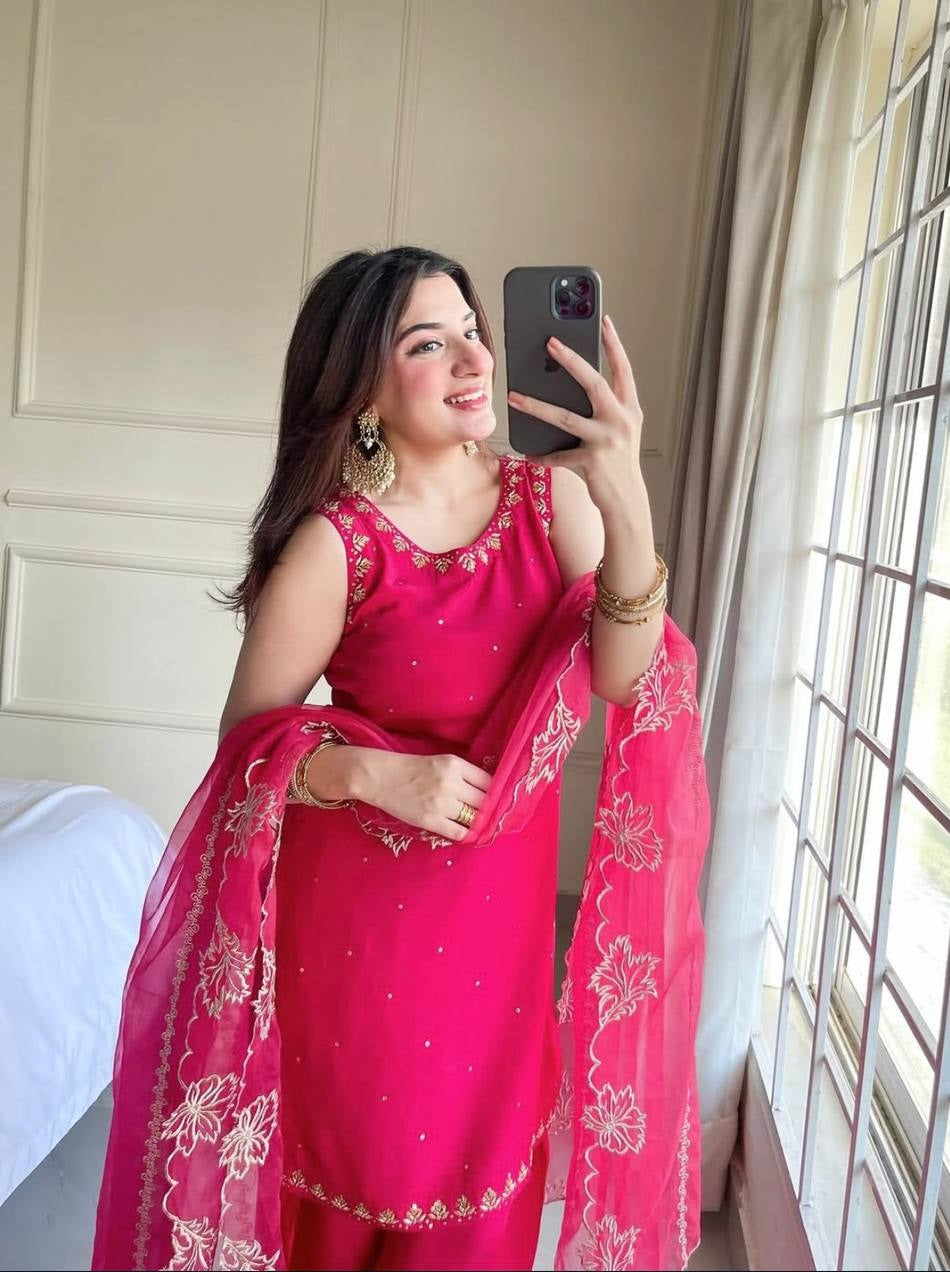 Women's Pink Crepe  Embroidery 5Mm Sequence Work  Kurta Set