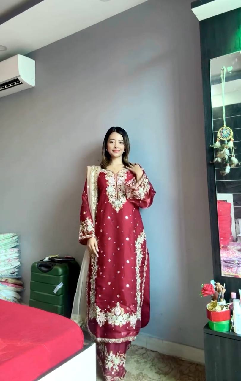 Color_Maroon