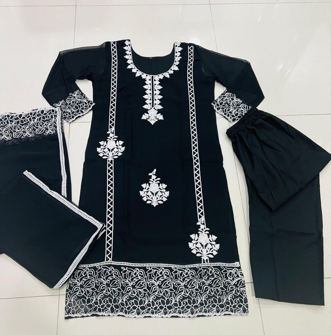 Color_Black