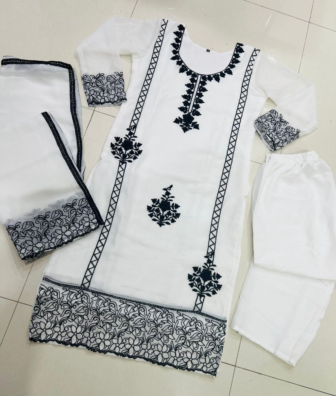 Color_White