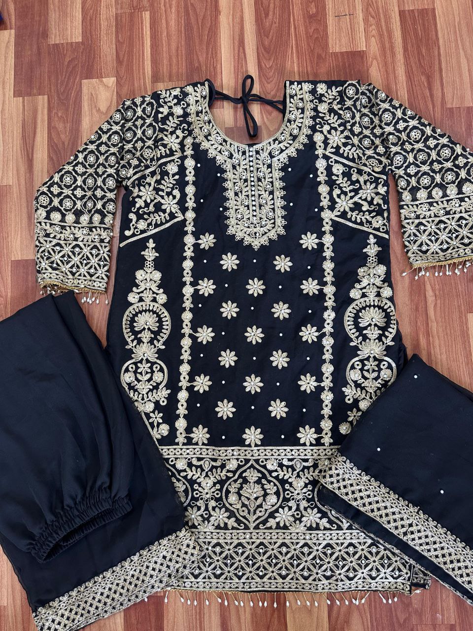 Color_Black