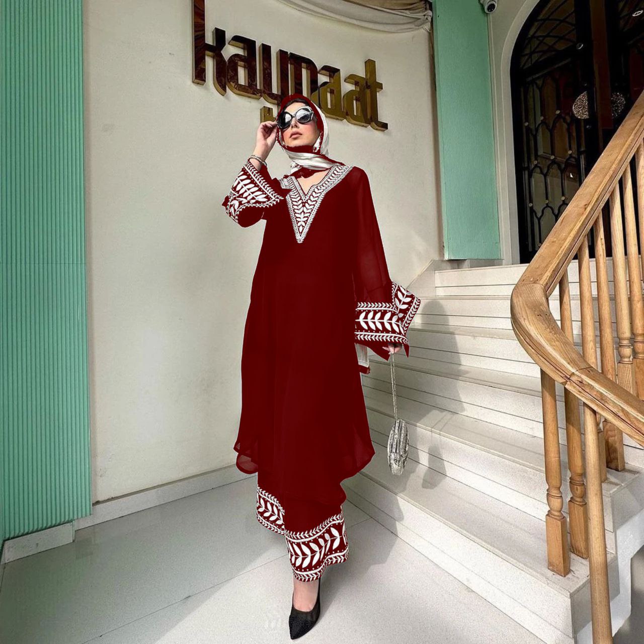 Color_Maroon