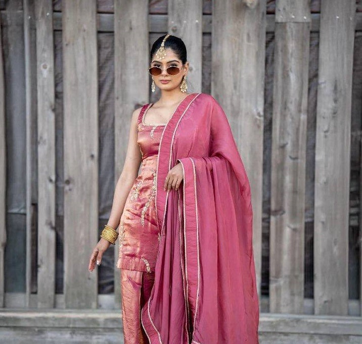 Women's Pink Fendy Silk  Embroidery 5 Mm Sequence Work  Kurta Set