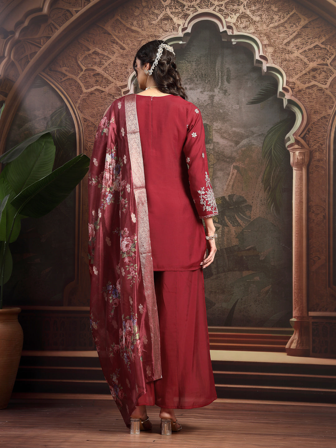 Color_Maroon