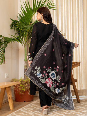 Color_Black