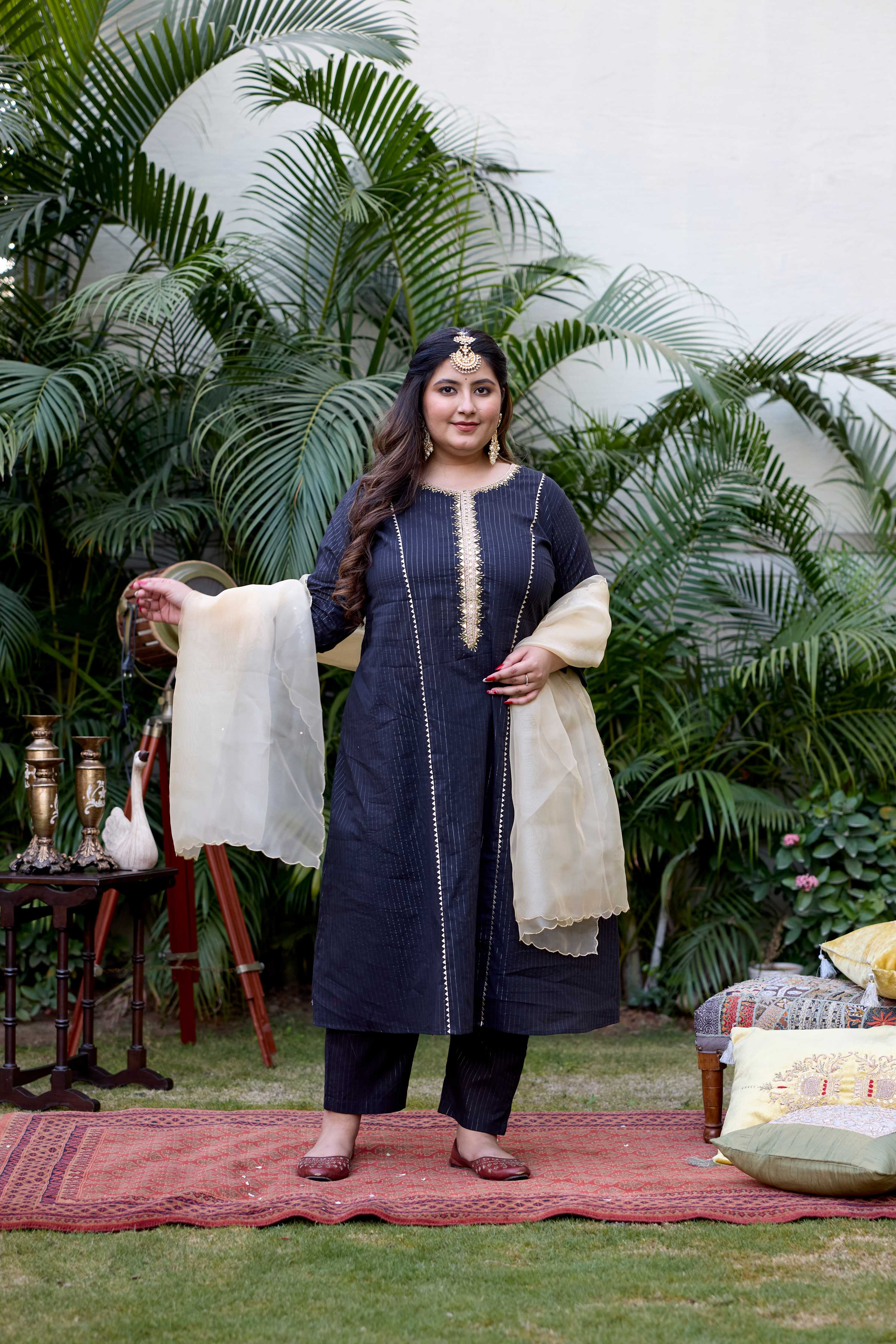 Women's Black Golden Cotton Lurex Kurta Set - (Set Of 3) - Nangalia Ruchira