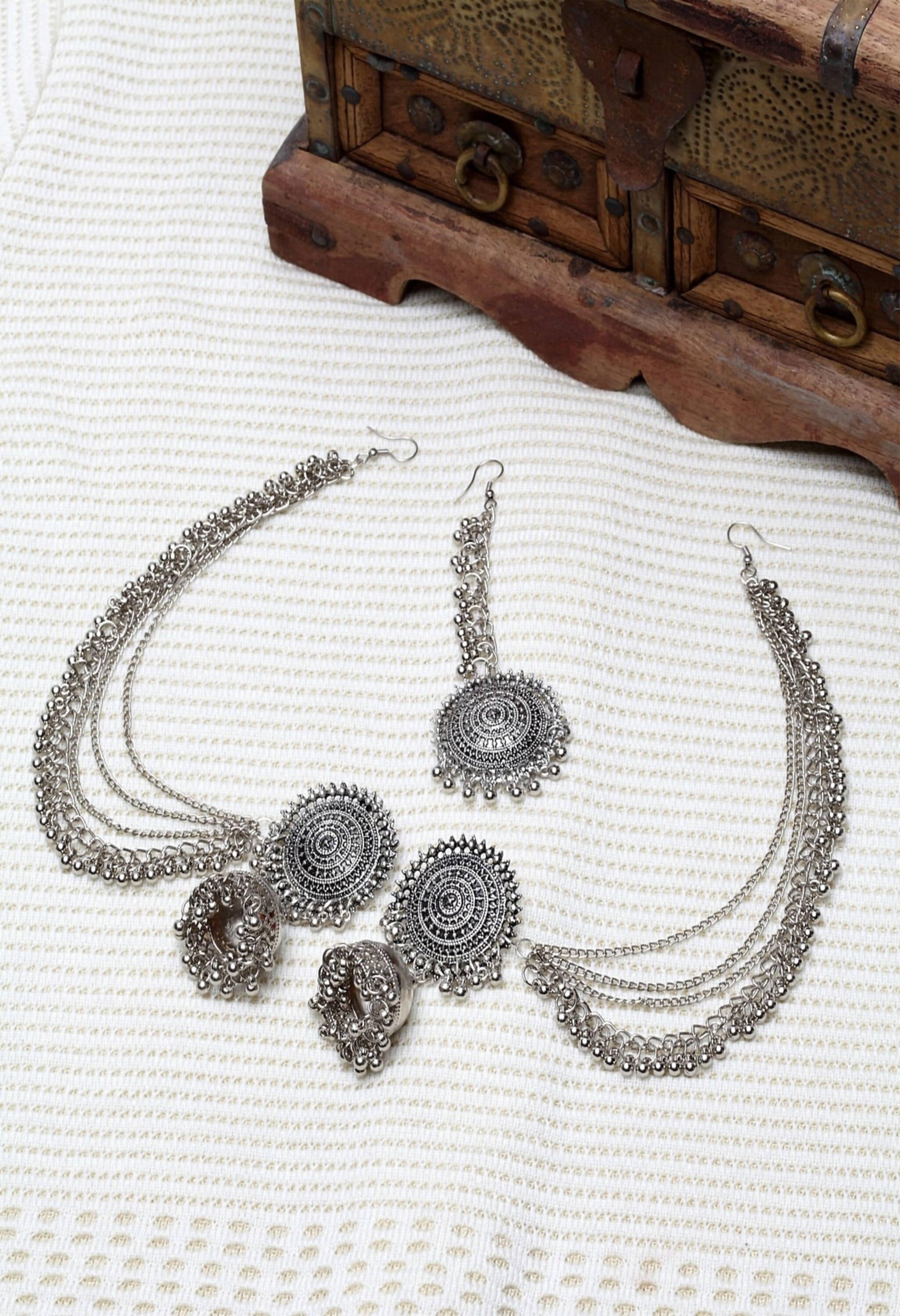 Johar Kamal Bahubali Earrings with
