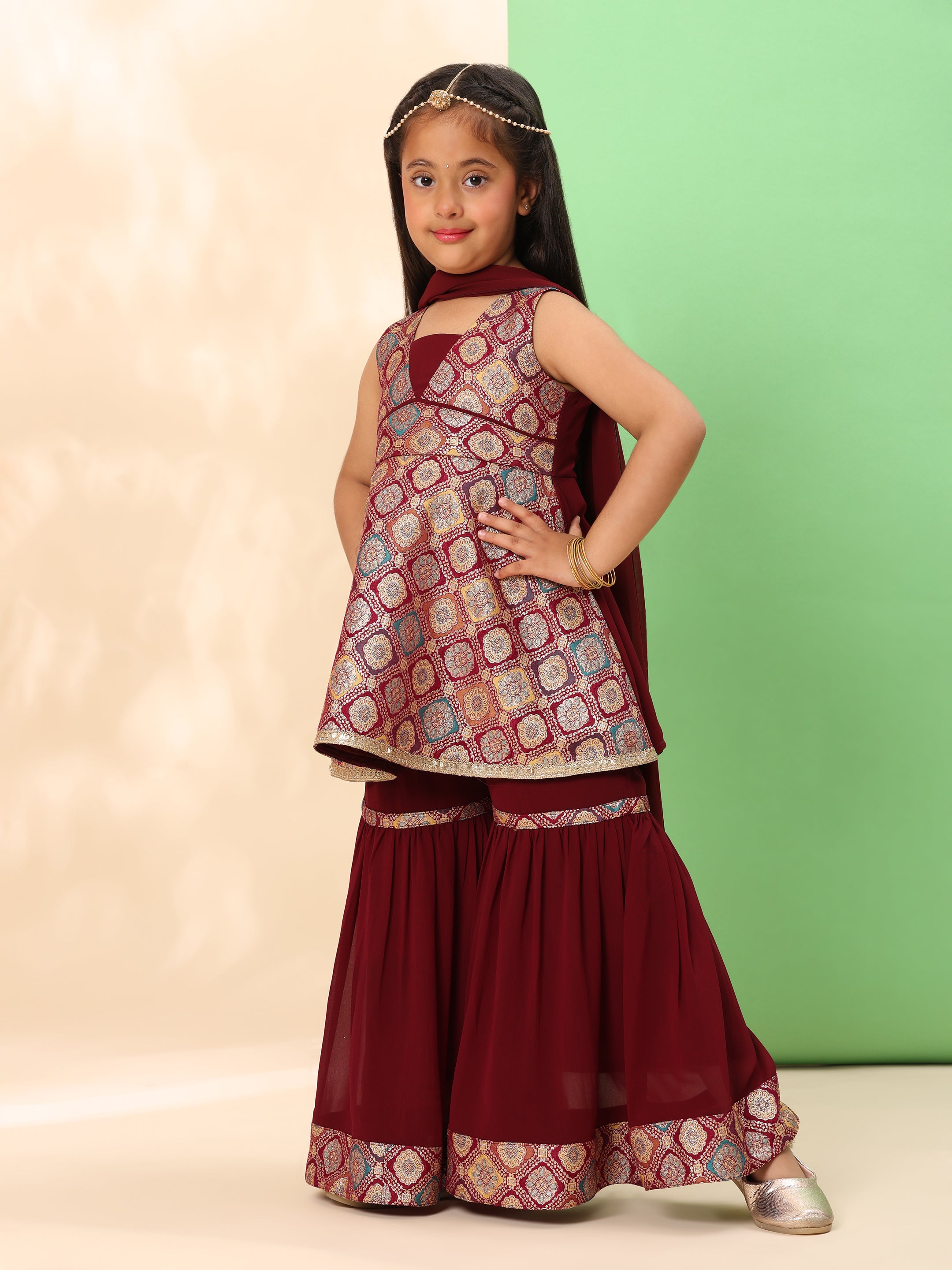 Color_Maroon