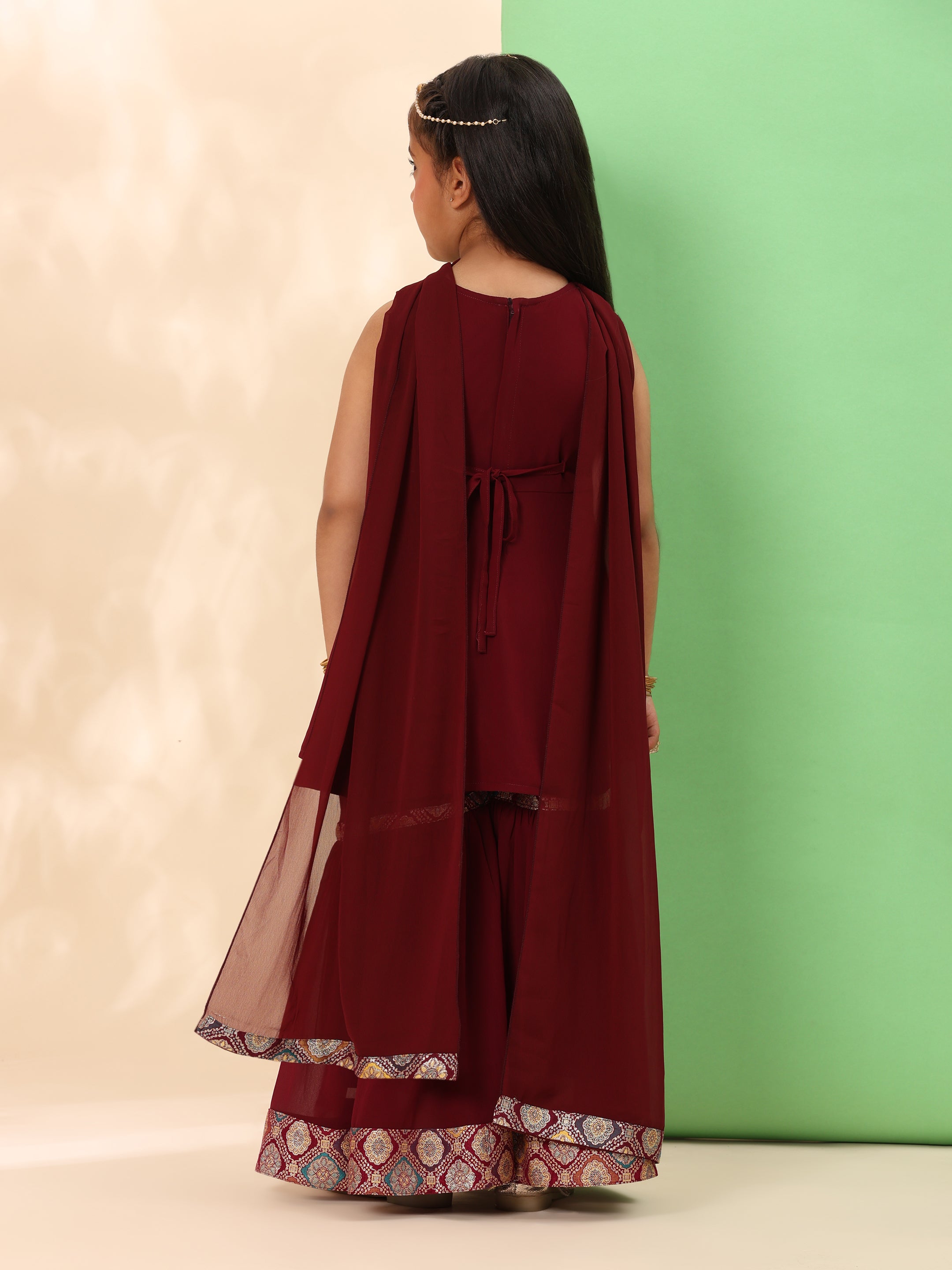 Color_Maroon