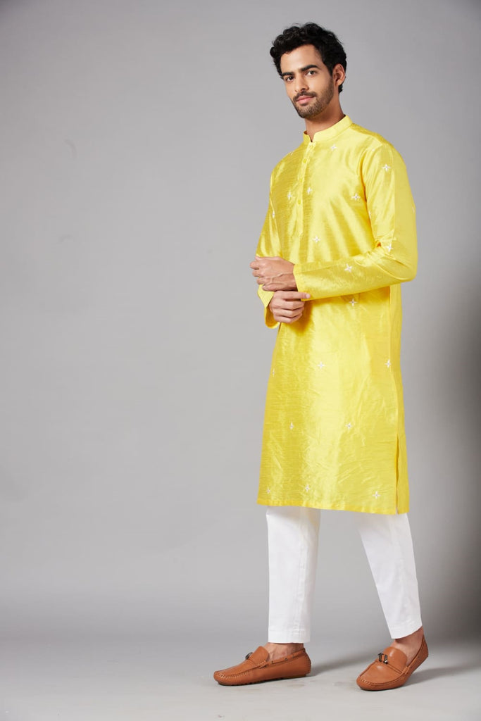 Men's Yellow Color Saanjh Yellow Embroidered Kurta With Mirror Details Cotton