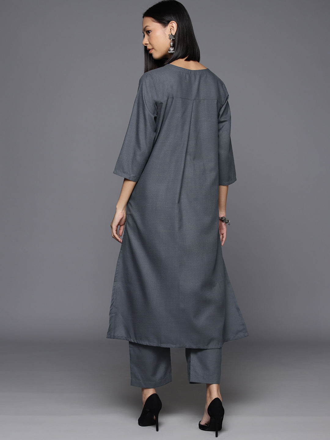 Color_Grey