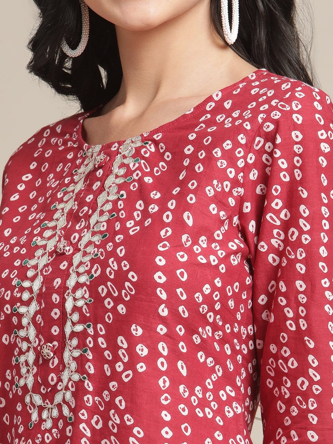 Women's Red And White Round Neckline Bandhani Printed  Straight Kurta With Embroidery And 3/4Th Sleeve - Varanga USA