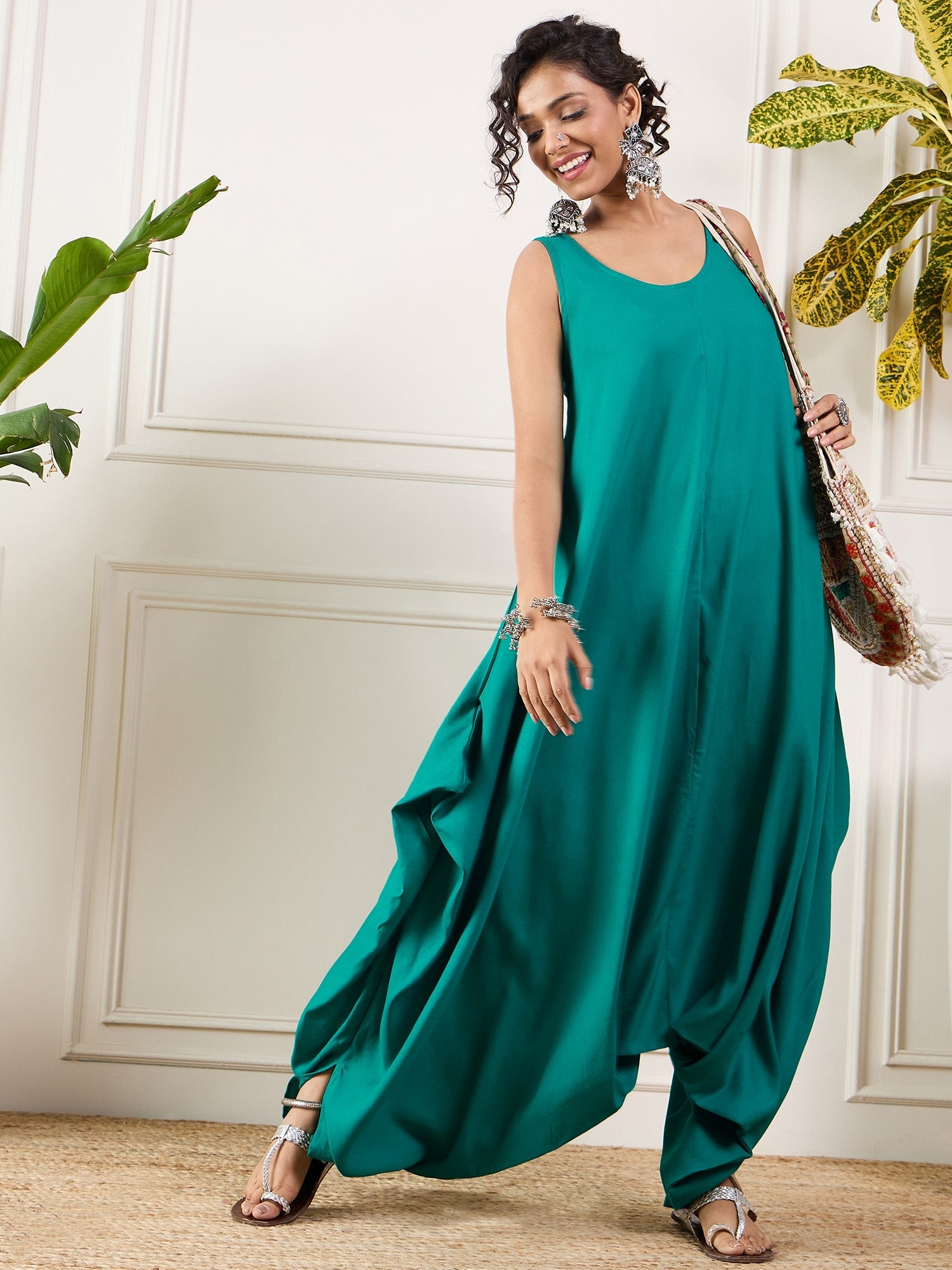 Women's Teal Round Sleeveless Jumpsuit - InWeave