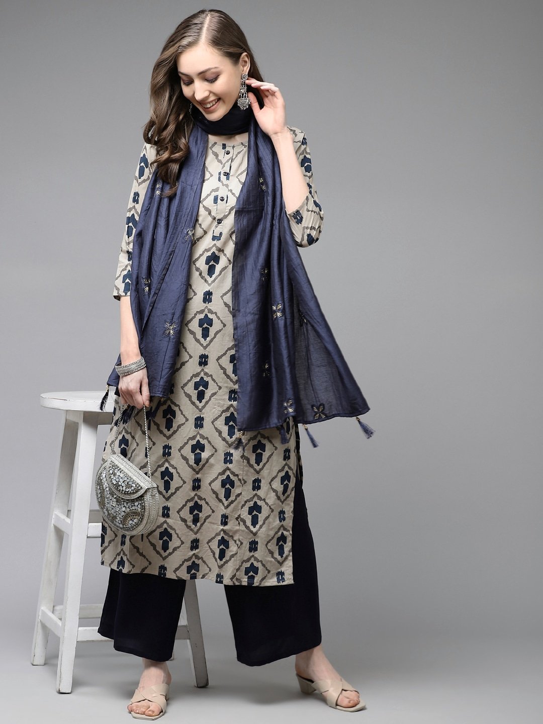 Women's Beige & Navy Blue Printed Kurta Set