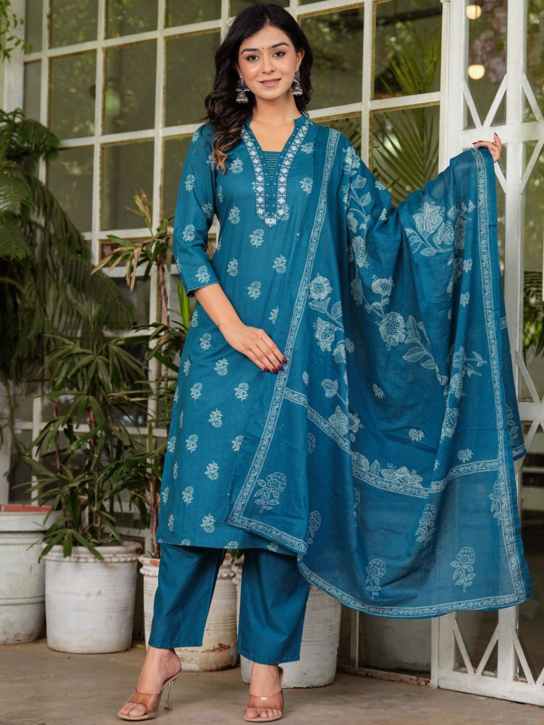 Women's Floral Printed V-Neck Pure Cotton Straight Kurta Palazzos & With Dupatta - Taantav