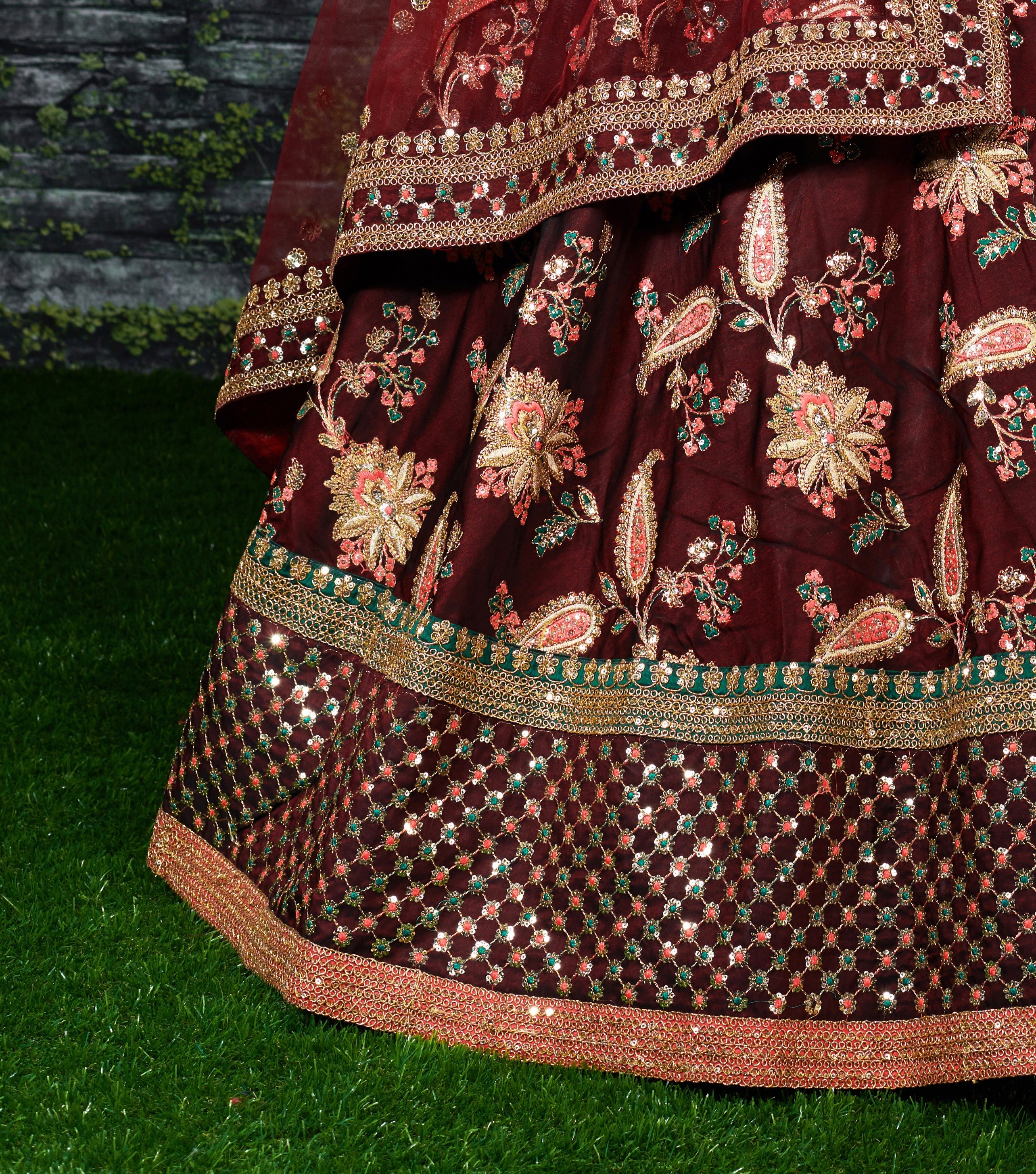 Color_Maroon