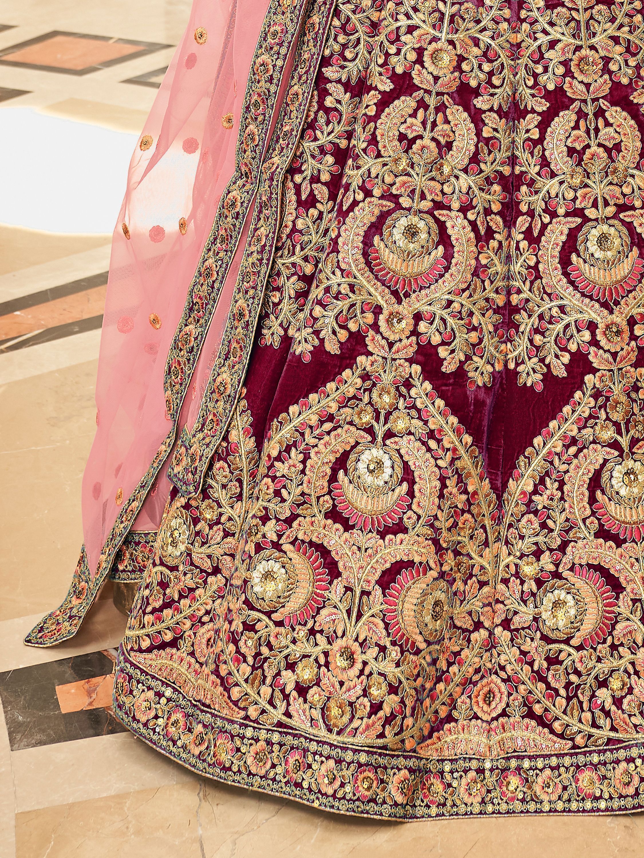 Color_Maroon