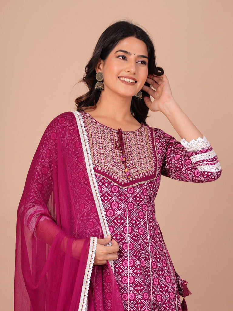 Women's Floral Printed Gotta Patti Anarkali Kurta with Trousers & With Dupatta