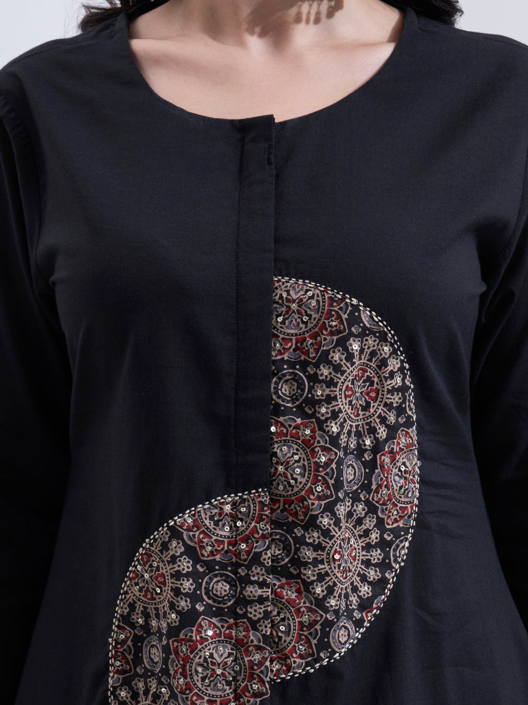Color_Black