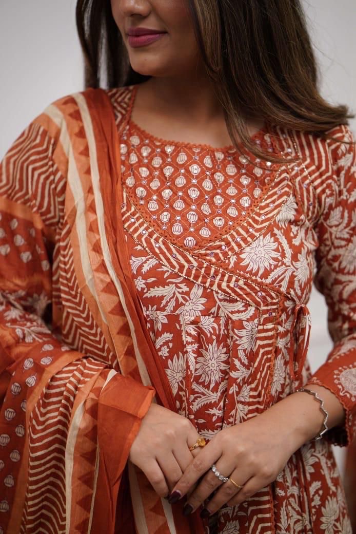 Color_Orange